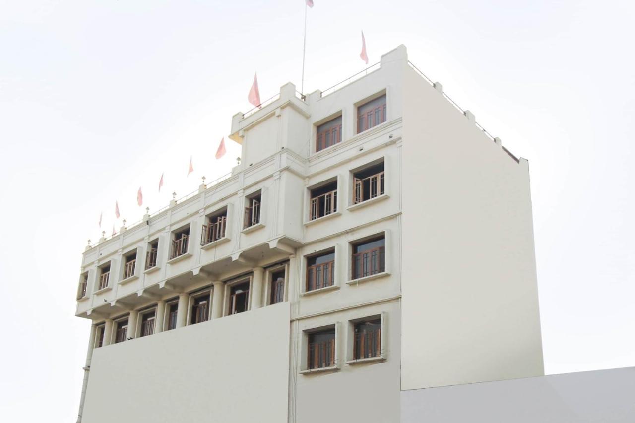 Oyo 7343 Al Shareef Palace Гайдарабад Екстер'єр фото